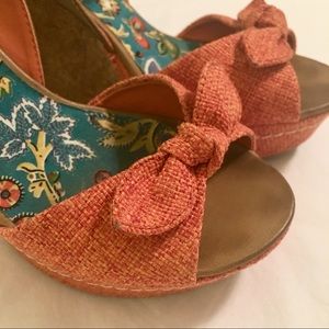 Rocket Dog Orange & Tan Platform Peep Toe Sandals